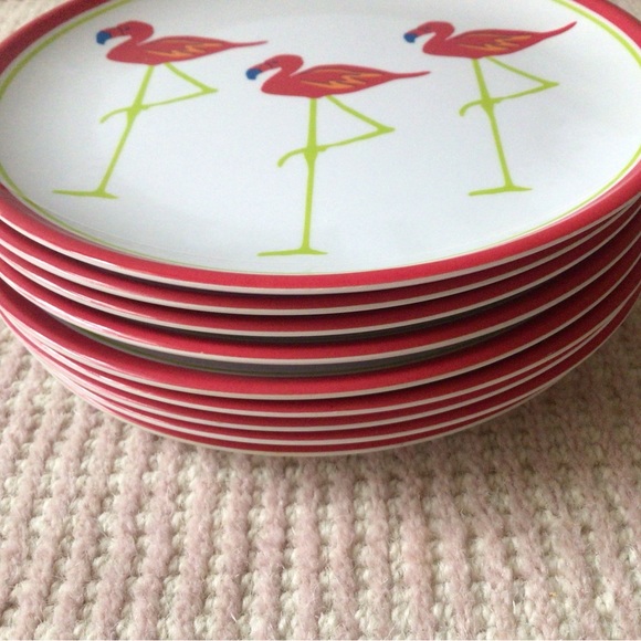 Set of 10 Plastic Flamingo Plates - Picture 2 of 3